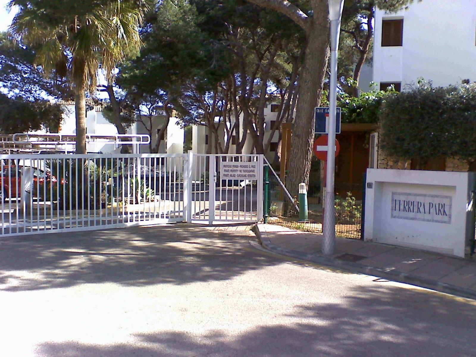 Sea Frontline Apartment 'Faraona'. Pool. Wifi Santanyi Luaran gambar