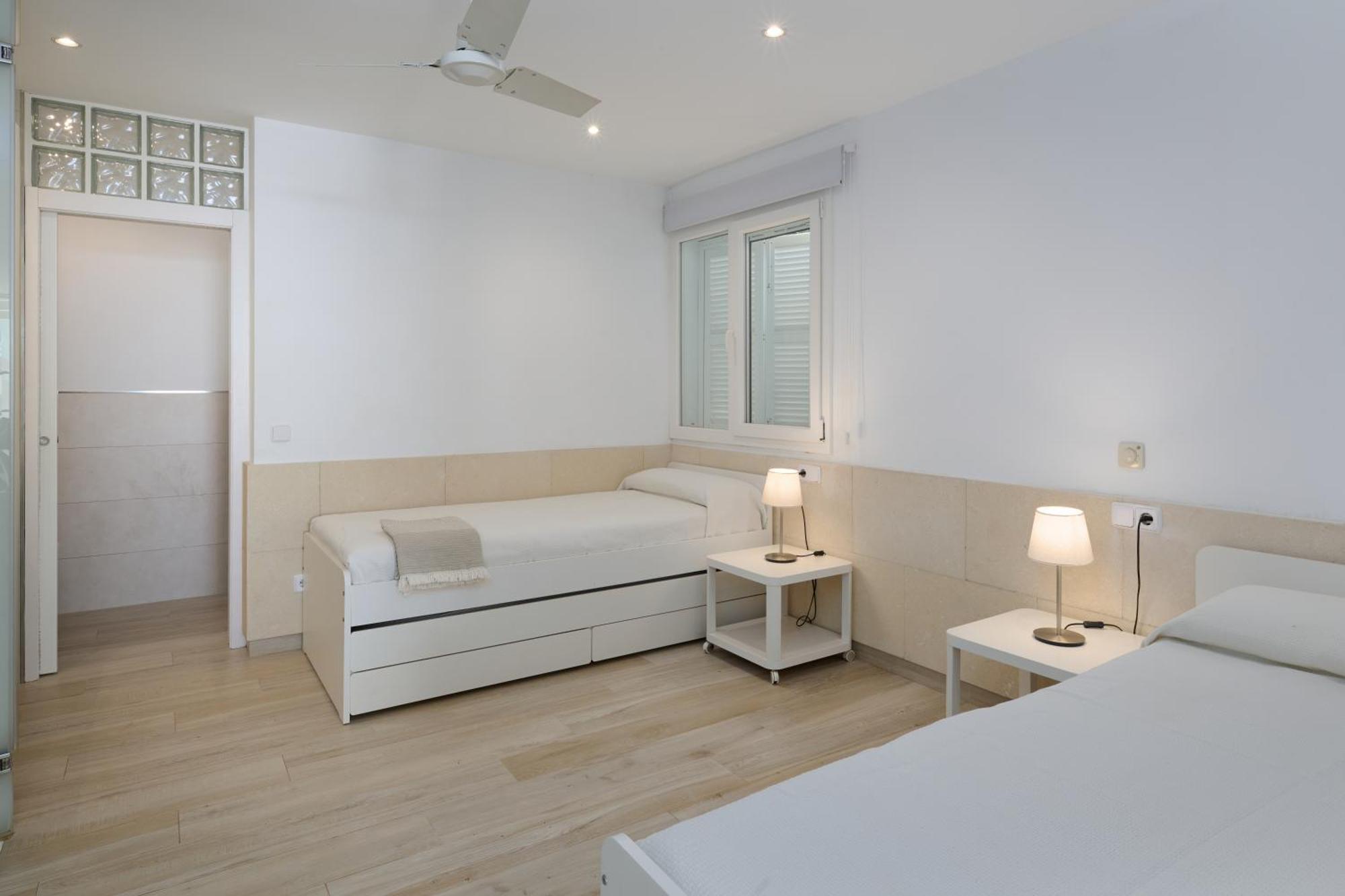 Sea Frontline Apartment 'Faraona'. Pool. Wifi Santanyi Luaran gambar